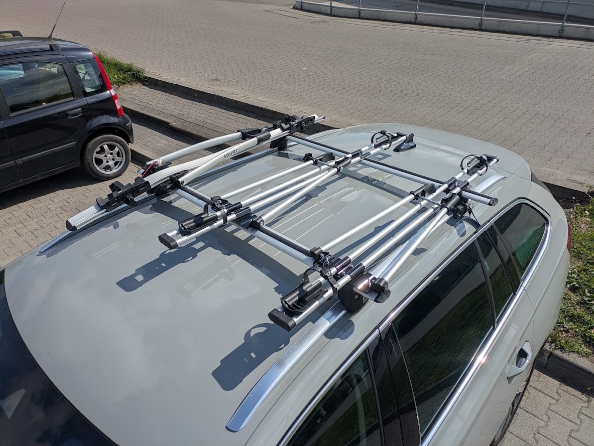 Skoda Octavia IV Kombi z kompletnym zestawem do przewozu trzech rowerów