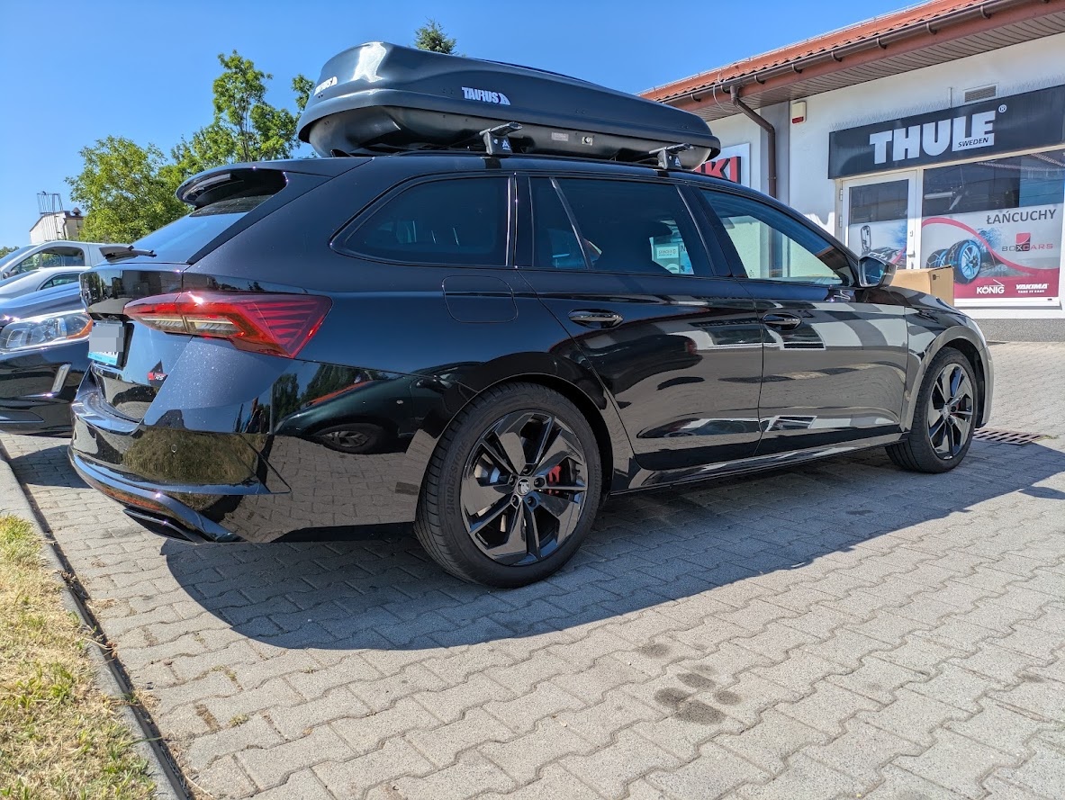 Taurus Xtreme II 450 box dachowy 450 litrów na Skoda Octavia IV Kombi
