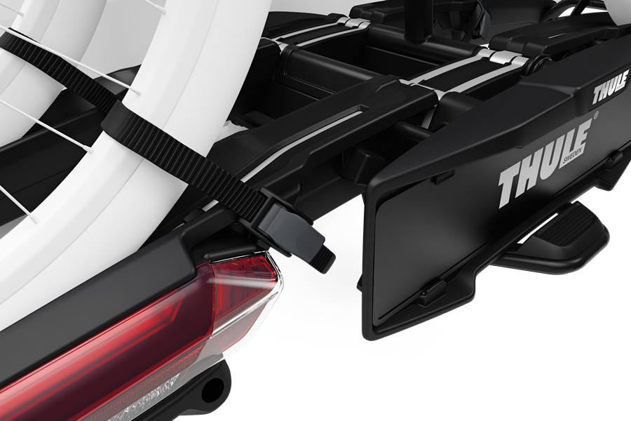 Mocowanie szerokich opon w Thule Epos ParkSecure 3-bike