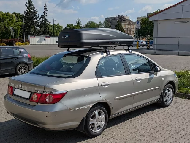 Montujemy box dachowy Cube 470 na Honda City