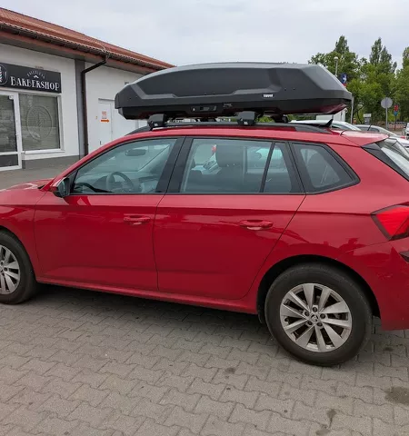 Montujemy box dachowy Thule Force 3 L oraz bagażnik Mont Blanc Xplore Skoda Kamiq