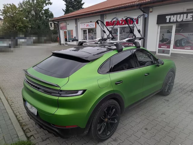 Montujemy bagażnik rowerowy Thule UpRide 599 do samochodu Porsche Cayenne
