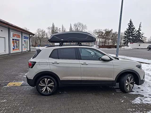 Montujemy Box dachowy Thule Pulse 2 M do samochodu Volkswagen T-Cross oraz bagażnik dachowy
