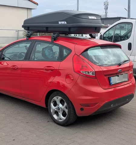 Montujemy Box dachowy Taurus Junior 430 - Hakr Magic 320 do samochodu Ford Fiesta